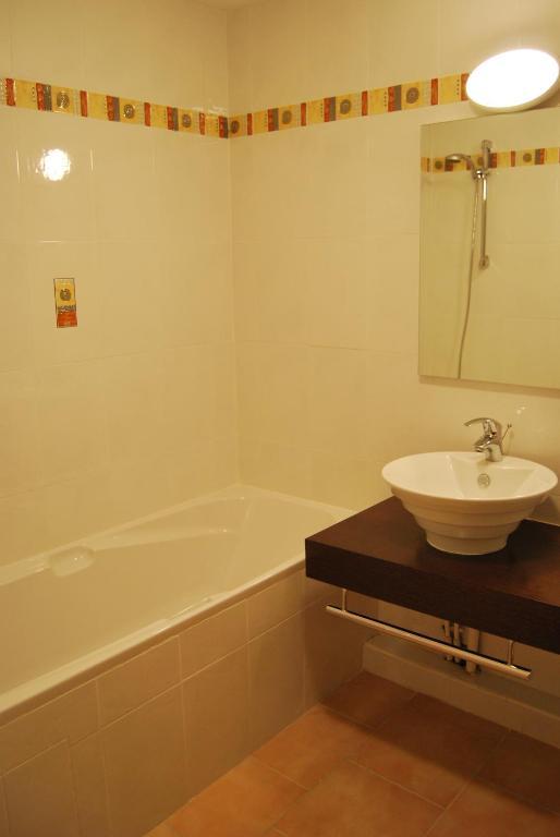Lagrange Grand Bleu Vacances - Residence La Closerie Barjac  Zimmer foto